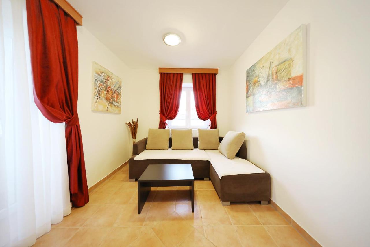 Apartmani "Jadran" Pag Town Exterior foto