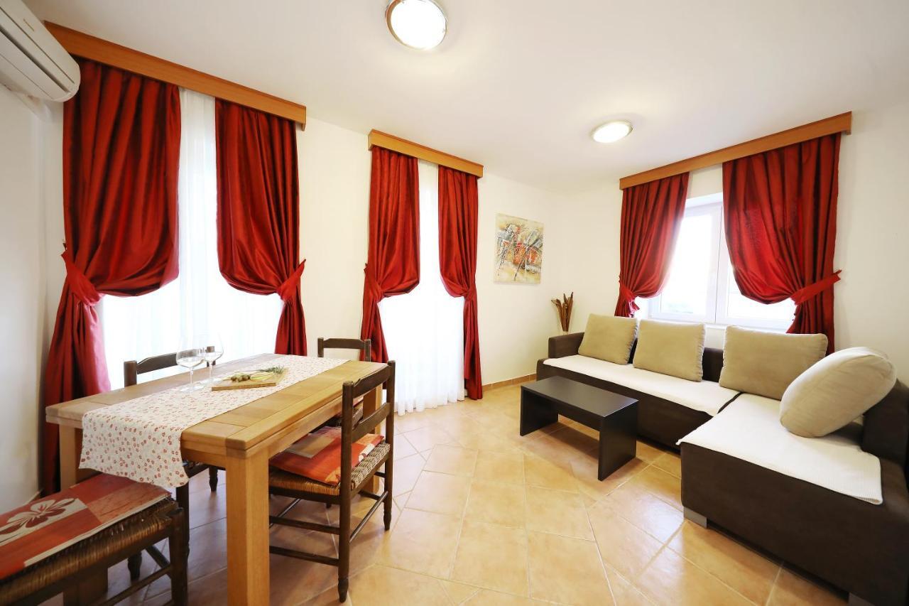 Apartmani "Jadran" Pag Town Exterior foto