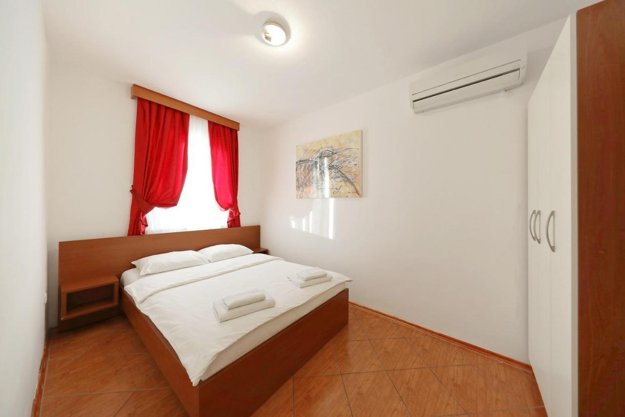 Apartmani "Jadran" Pag Town Exterior foto