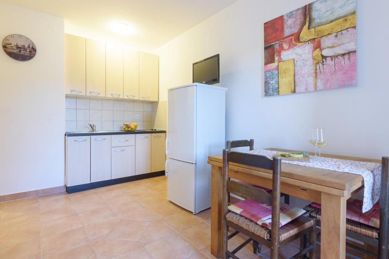 Apartmani "Jadran" Pag Town Exterior foto