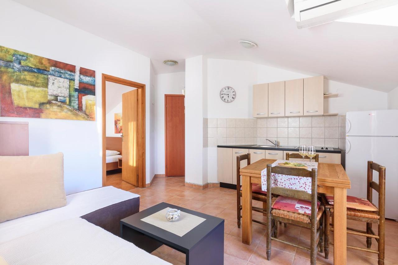 Apartmani "Jadran" Pag Town Exterior foto